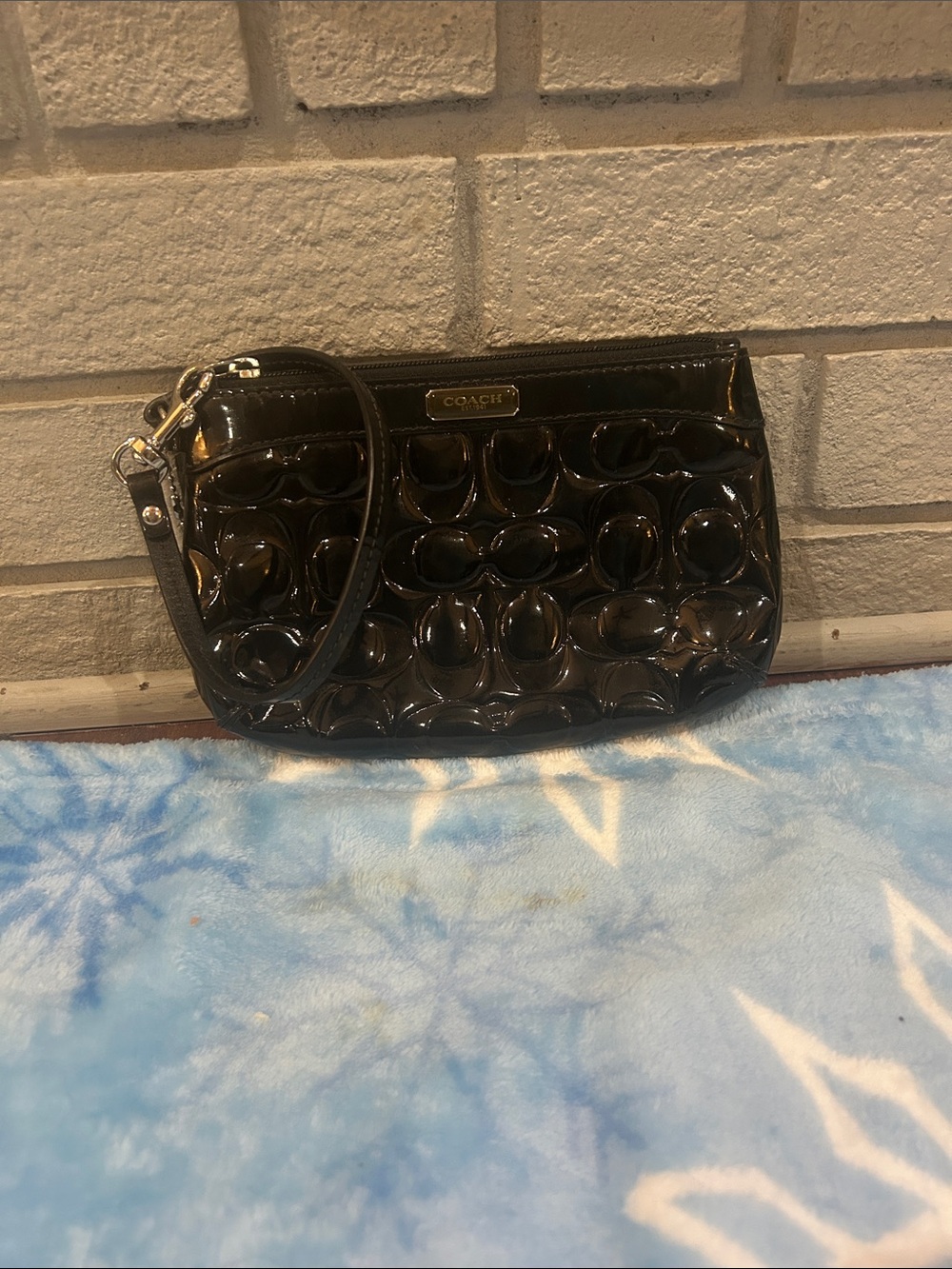 COACH Black Patent Signature Wristlet Clutch